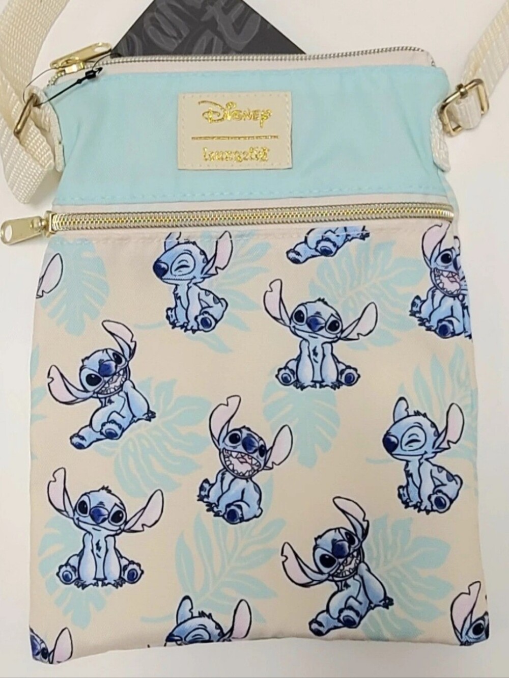 New Loungefly Disney Lilo and Stitch Palm Leaves Passport Crossbody Bag